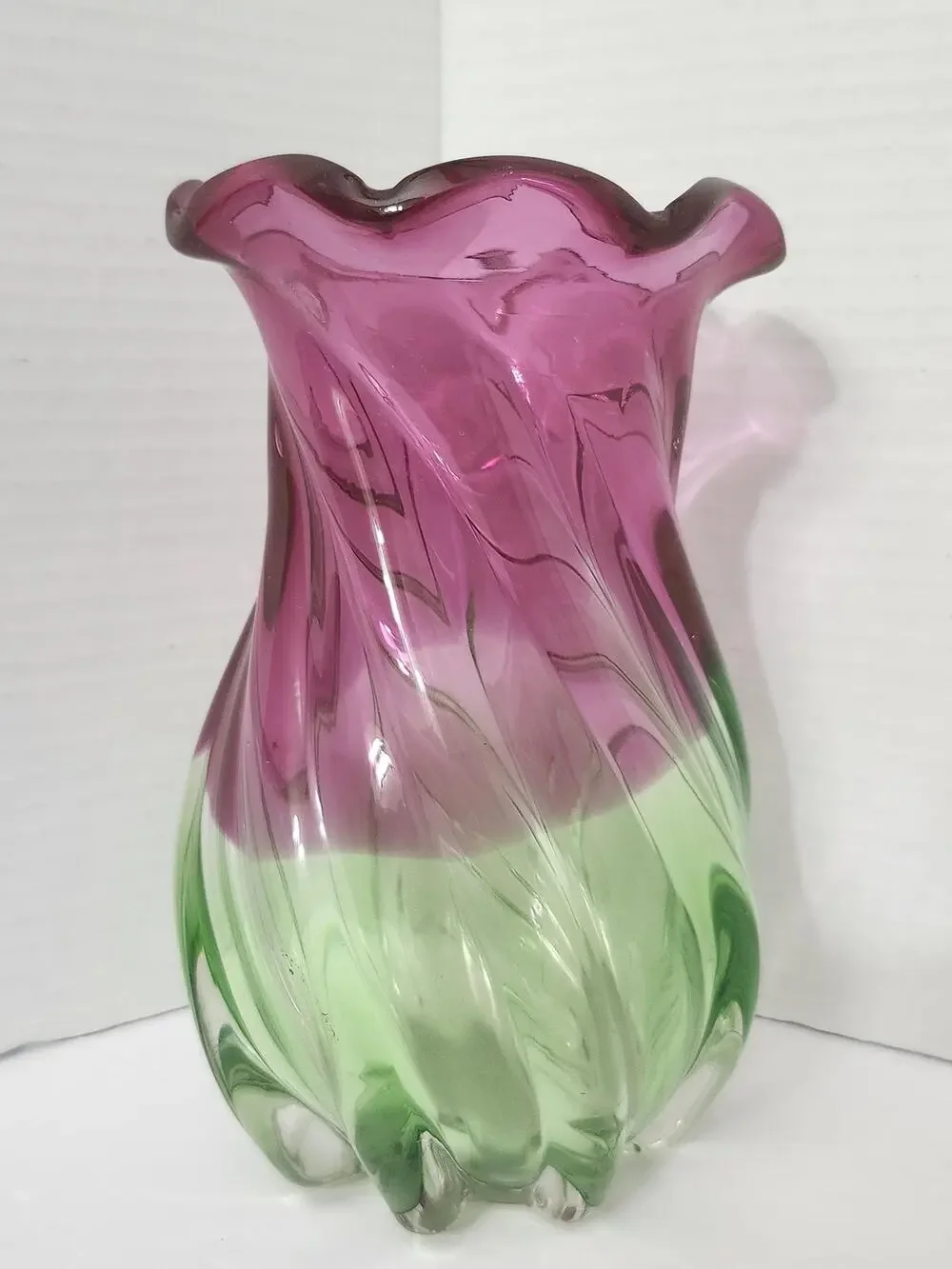 Vintage 1990s Teleflora Pink Green Swirl Art Glass Fluted Ruffled Vase